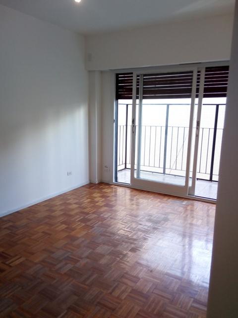 Excelente Depto. 3 Amb. C/balcon - Imagen# 16