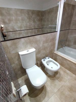 Excelente Depto. 2 Amb. C/balcon y Cochera - Imagen# 23