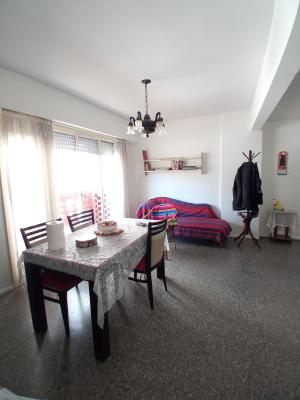 Excelente Depto. 4 Amb. C/ Balcon y Patio - Imagen# 4