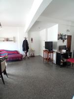 Excelente Depto. 4 Amb. C/ Balcon y Patio - Imagen# 3