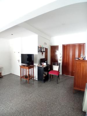 Excelente Depto. 4 Amb. C/ Balcon y Patio - Imagen# 19