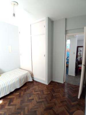 Excelente Depto. 4 Amb. C/ Balcon y Patio - Imagen# 11