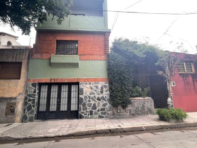 Excelente PH de 4 Ambientes C/balcon - Imagen# 1
