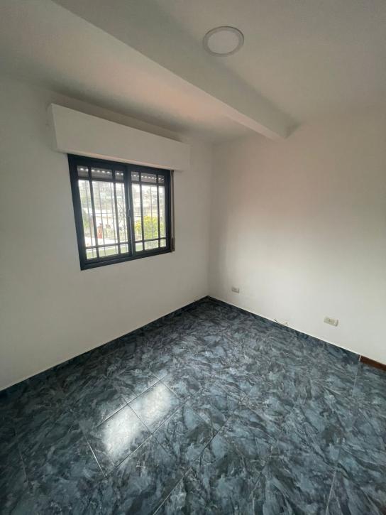 Excelente PH de 4 Ambientes C/balcon - Imagen# 23