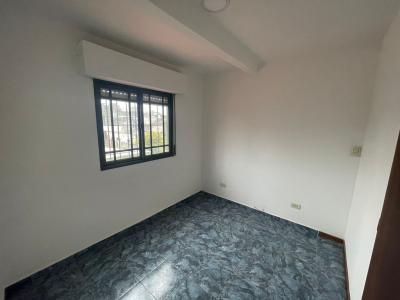 Excelente PH de 4 Ambientes C/balcon - Imagen# 16