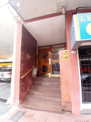 Dpto. 2 Amb. Con Patio en Planta Baja - Imagen# 2