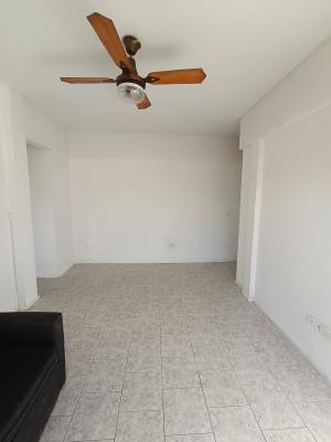 Excelente Depto. 2 Amb. C/balcon Aterrazado y Cochera - Imagen# 7