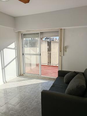 Excelente Depto. 2 Amb. C/balcon Aterrazado y Cochera - Imagen# 10