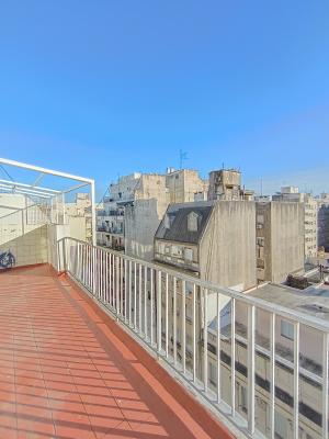 Excelente Depto. 2 Amb. C/balcon Aterrazado y Cochera - Imagen# 15