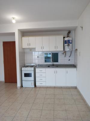 Excelente Depto. 2 Amb. C/balcon - Imagen# 7