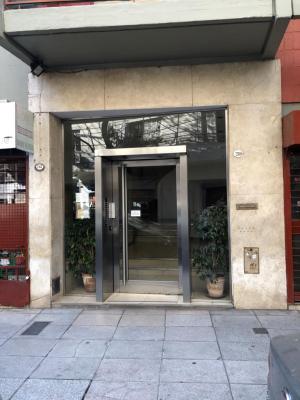 Excelente Departamento 2 Amb. C/balcon - Imagen# 2