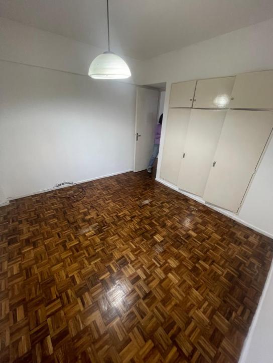 Excelente Departamento 2 Amb. C/balcon - Imagen# 14