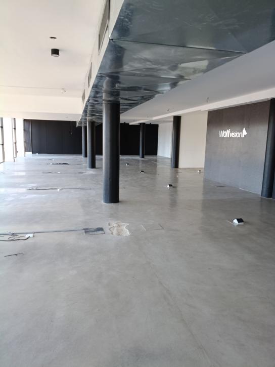 IMPECABLE OFCINA COMERCIAL CON COCHERAS en Alicia M. De Justo  VISTA AL DIQUE. - Imagen# 15
