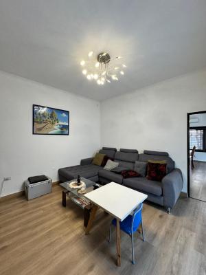 Casa de 4 Amb. C/patio, Terraza, Quincho y Garage - Imagen# 9