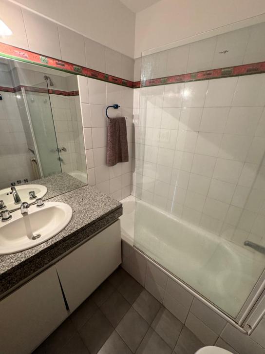 Excelente Piso de 4 Amb. c/2 Balcón y Cochera - Imagen# 19