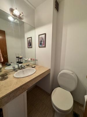 Excelente Piso de 4 Amb. c/2 Balcón y Cochera - Imagen# 25