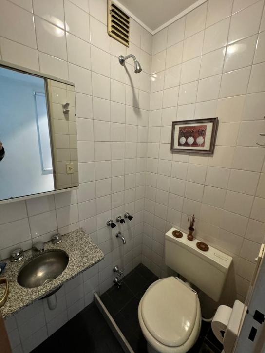 Excelente Piso de 4 Amb. c/2 Balcón y Cochera - Imagen# 13
