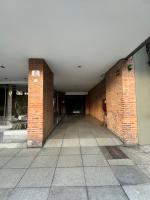 Excelente Piso de 4 Amb. c/2 Balcón y Cochera - Imagen# 3