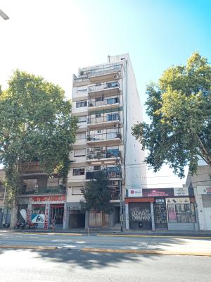 Departamentoo. 2 Amb. c/balcon Frances - Imagen# 1