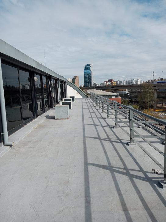 Oficina Amoblada C/cochera y Balcon - Imagen# 13