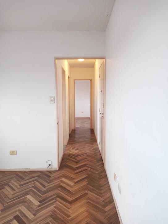 EXCELENTE Departamento de 2 ambientes al lateral - Imagen# 11