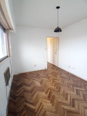 EXCELENTE Departamento de 2 ambientes al lateral - Imagen# 9