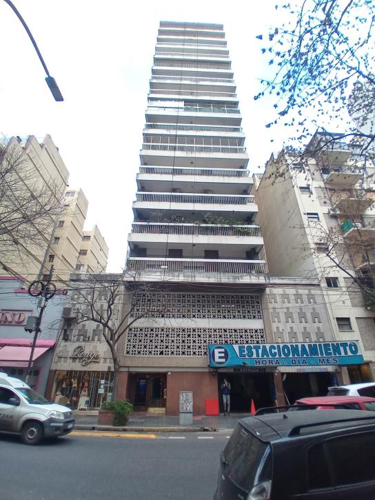 EXCELENTE Departamento de 2 ambientes al lateral - Imagen# 1