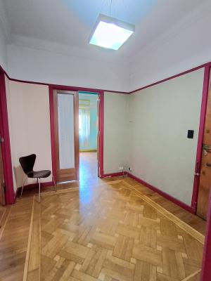 Excelente Depto. de 4 Amb. C/dependencia de Servicio y Balcon - Imagen# 10