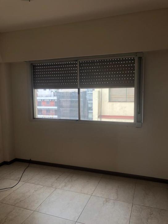 Excelente Depto. de 3 Ambientes C/balcon - Imagen# 5