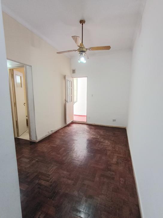 Muy Lindo Departamento de 2 Ambientes C/2 Patios - Imagen# 2